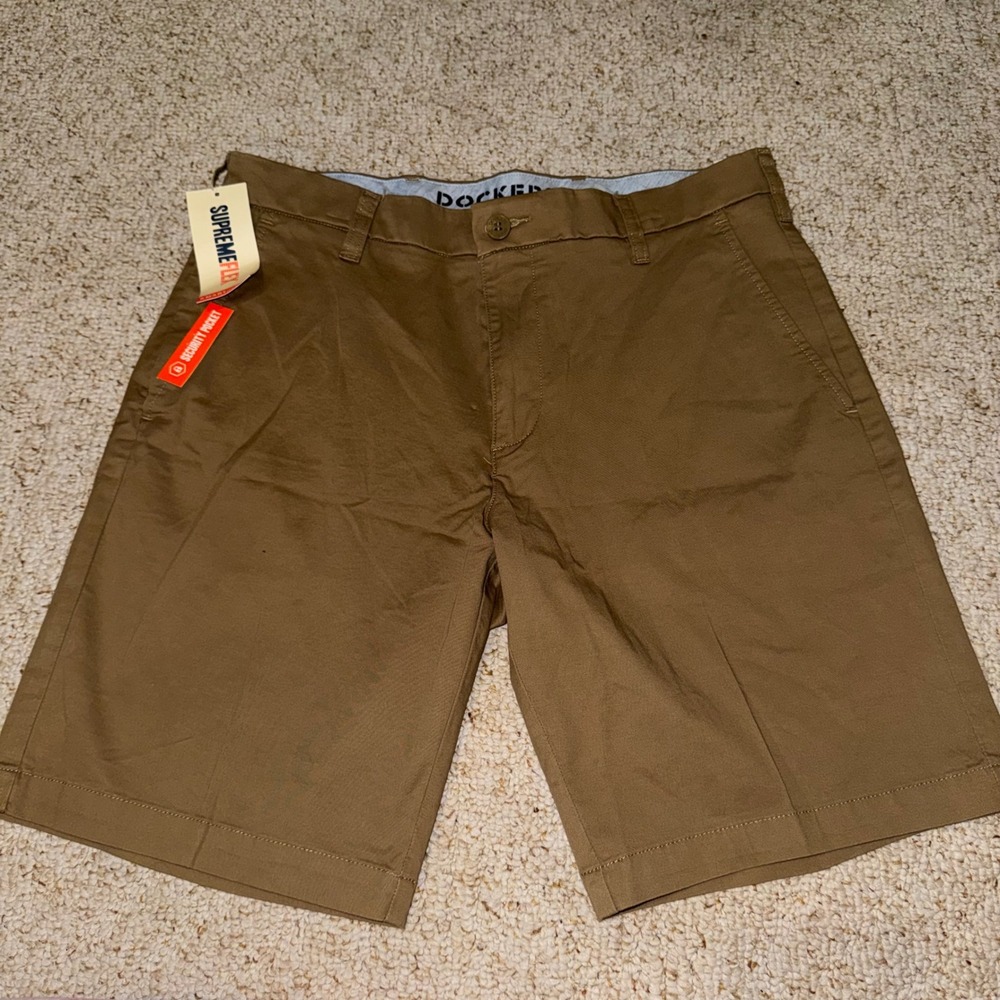 Dockers Mens Ultimate Short Supreme Flex Khaki Brown Chino Shorts Size 32 NWT